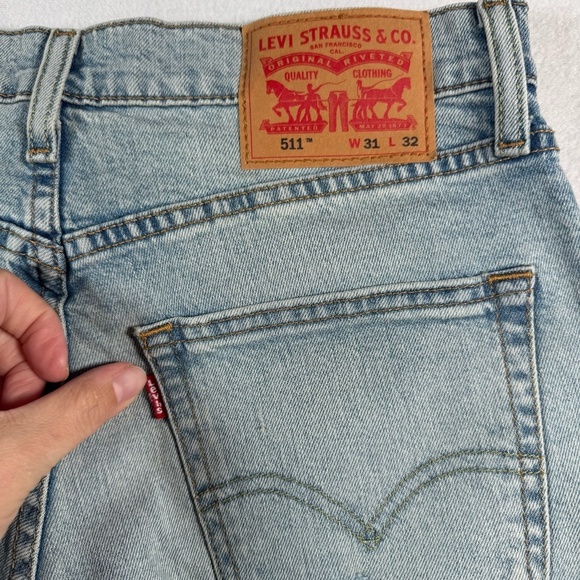 Levis Jeans Mens 31 Blue 511 Straight Light Wash NWT - Picture 13 of 14